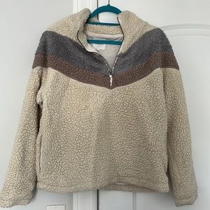 Dry Goods- Thread & Supply Qtr Zip Sherpa // Size L // Has Pockets